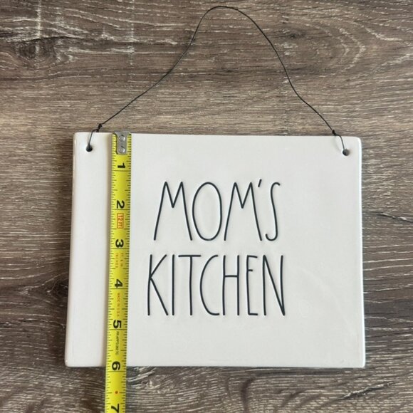 Rae Dunn "Mom's Kitchen" Ceramic Wall Hanging 6.75" - Picture 5 of 6